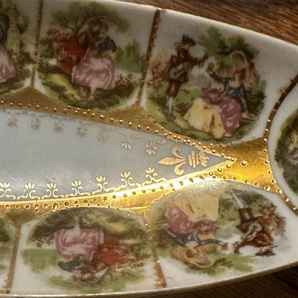 Porcelain Vintage Platter depicting a courting couple!  Beautiful detail - Picture 5 of 8